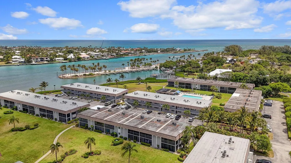 755 SATURN STREET #H207 Jupiter, FL 33477