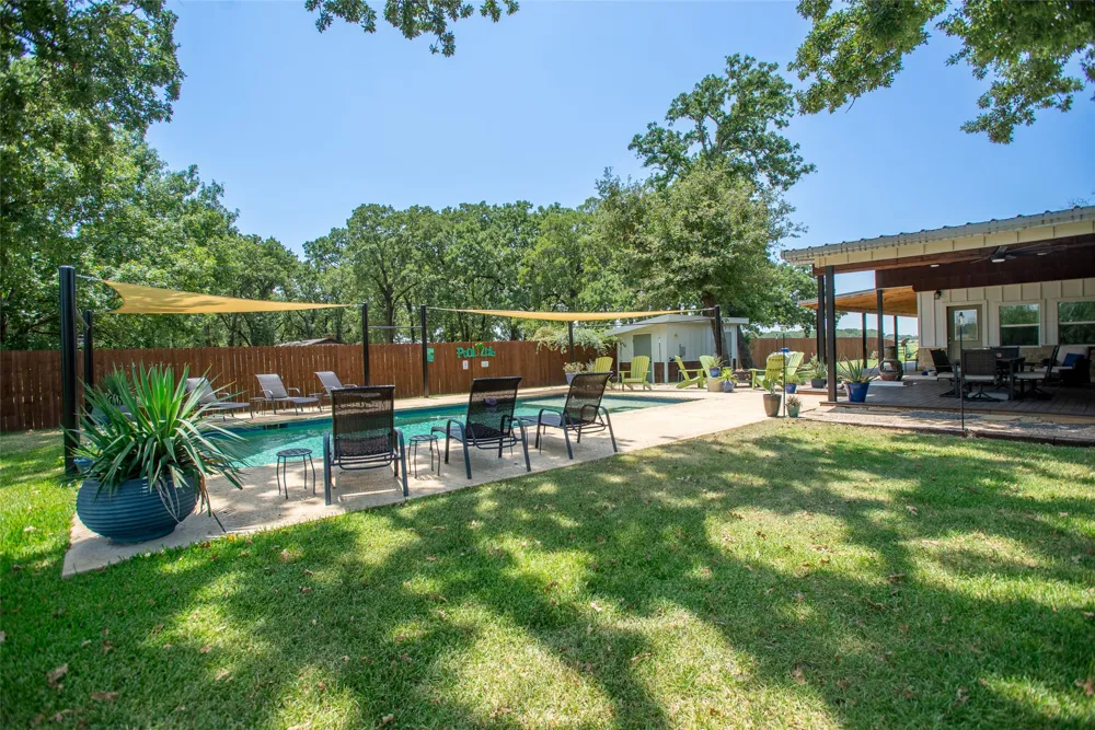 116 Pauline Road Mabank, TX 75156
