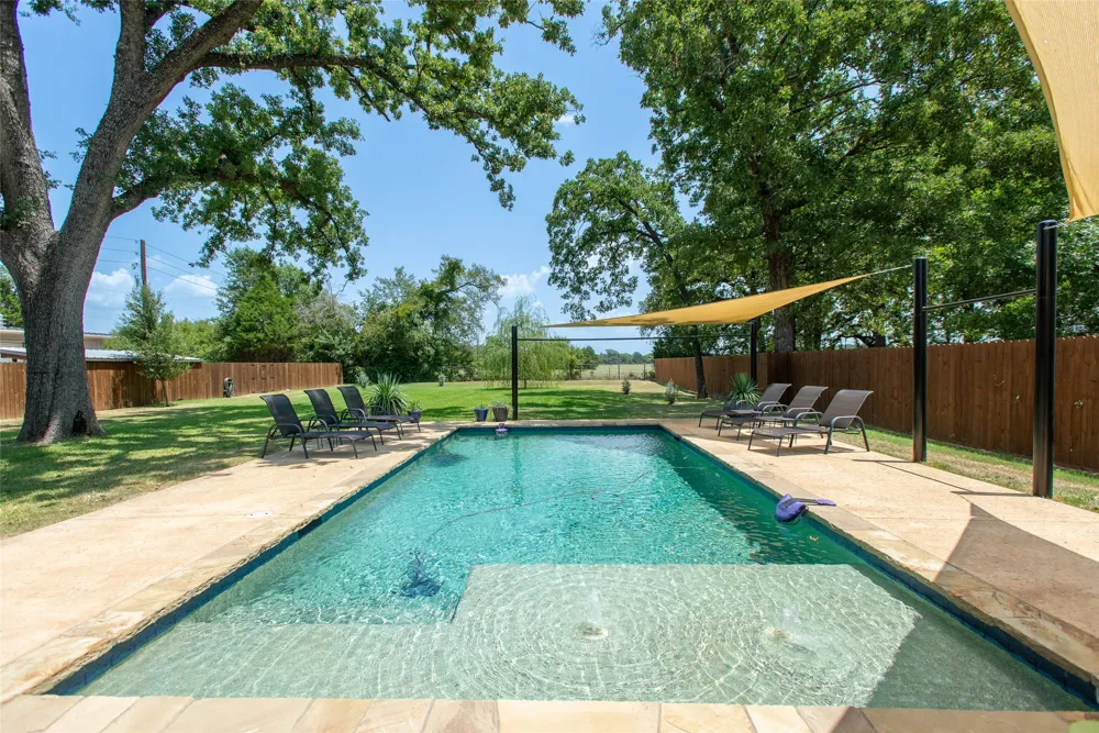 116 Pauline Road Mabank, TX 75156