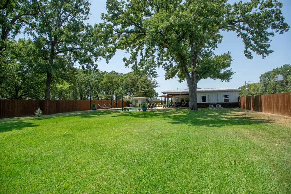 116 Pauline Road Mabank, TX 75156