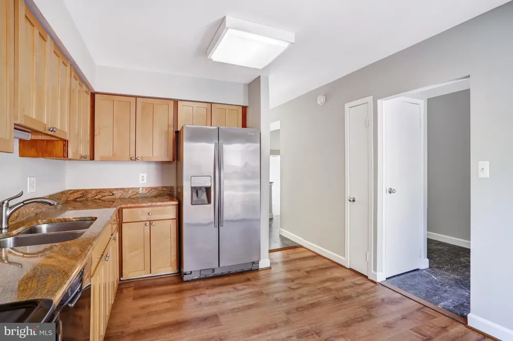 1953 LAKEPORT WAY Reston, VA 20191