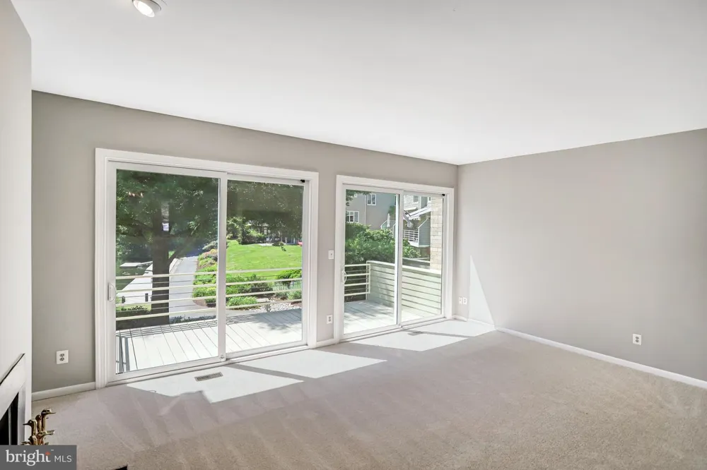 1953 LAKEPORT WAY Reston, VA 20191
