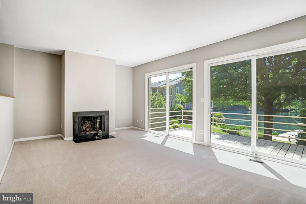1953 LAKEPORT WAY Reston, VA 20191