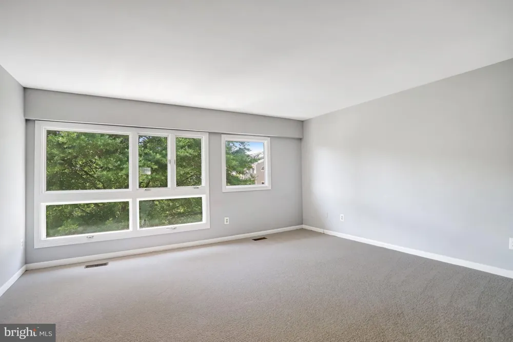 1953 LAKEPORT WAY Reston, VA 20191