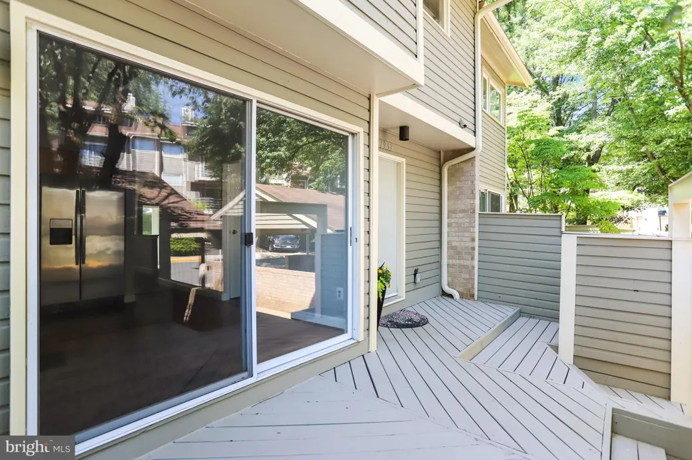 1953 LAKEPORT WAY Reston, VA 20191