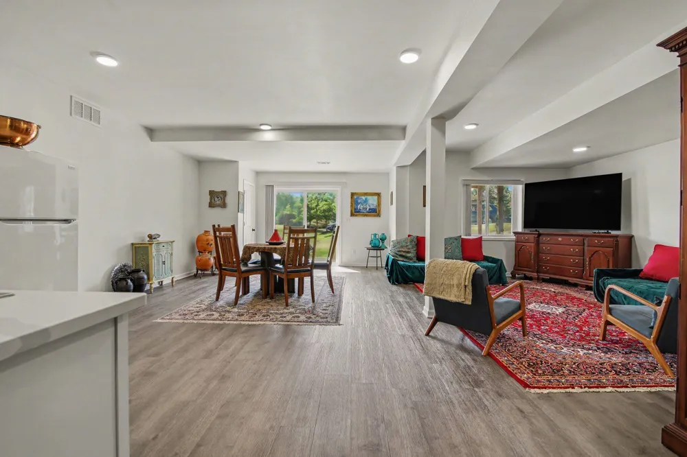 3239 Brackley Drive Ann Arbor, MI 48105