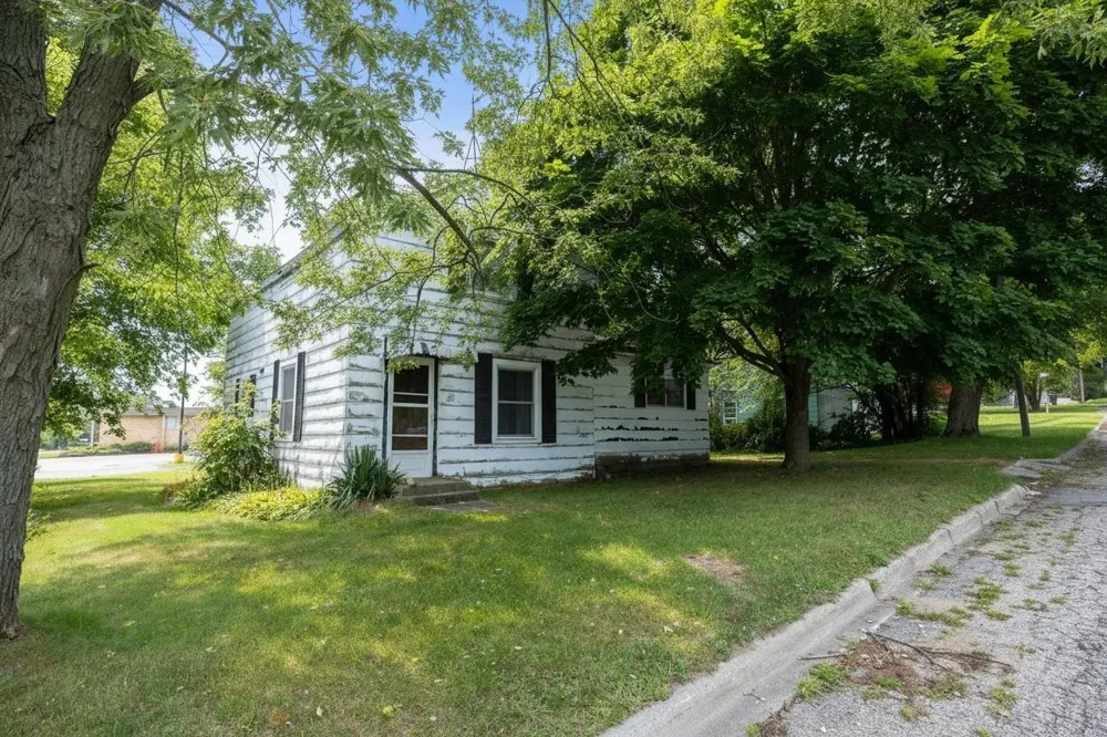 55 Grant Street Shelby, MI 49455