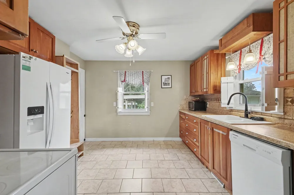 222 Woodrow Street Fremont, MI 49412