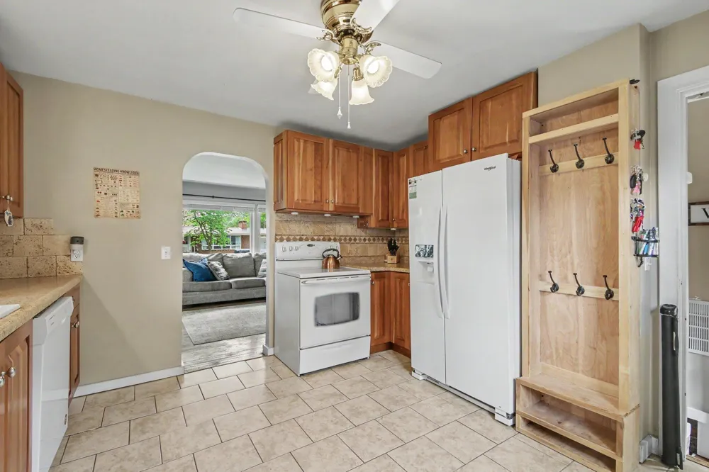 222 Woodrow Street Fremont, MI 49412