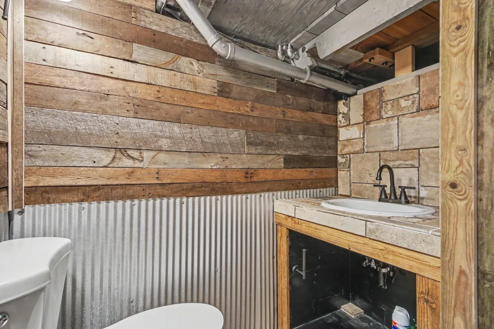 222 Woodrow Street Fremont, MI 49412