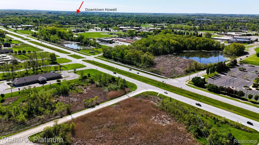 1665 Pinecroft Lane Howell Township, MI 48855