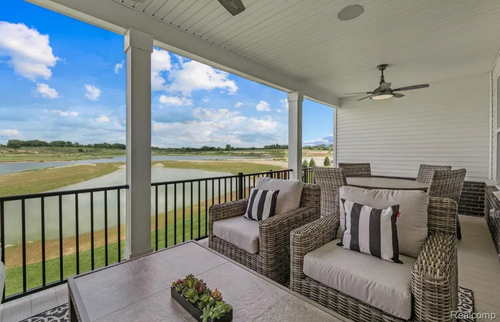 3952 Bay Terrace Milford Charter Township, MI 48381