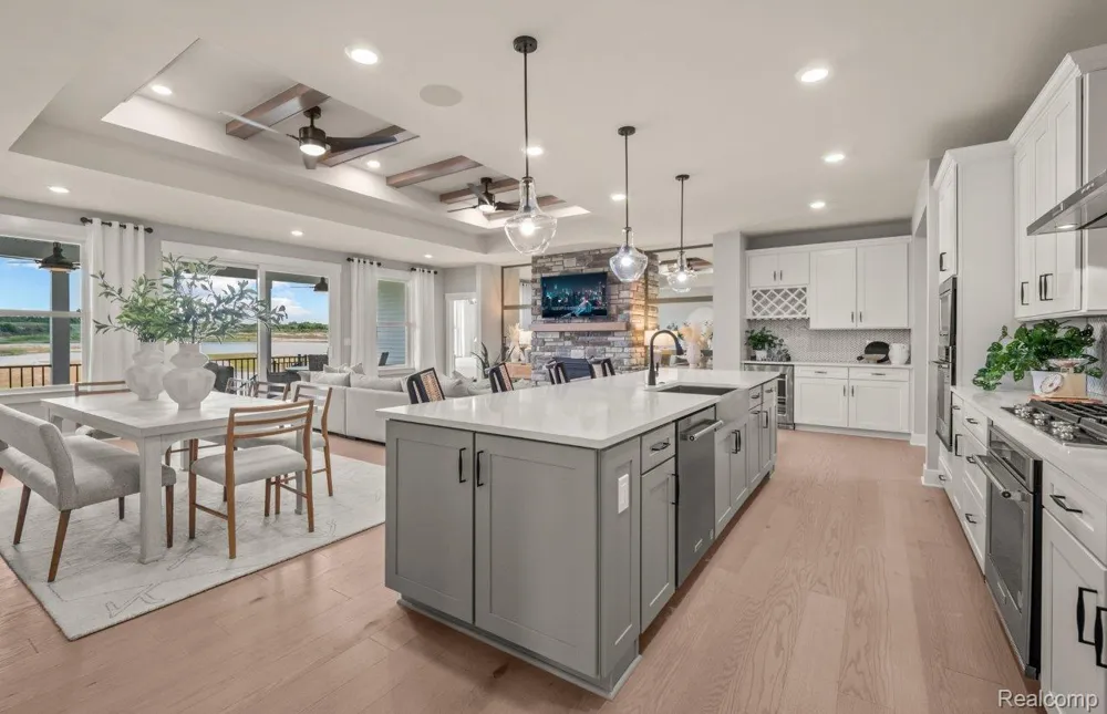 3952 Bay Terrace Milford Charter Township, MI 48381