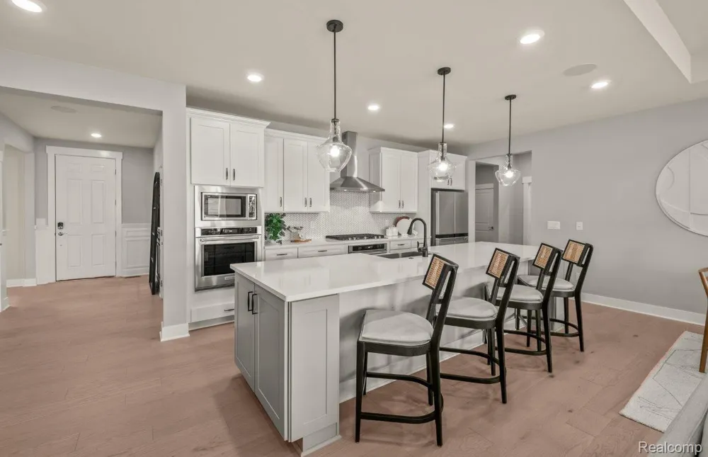 3952 Bay Terrace Milford Charter Township, MI 48381