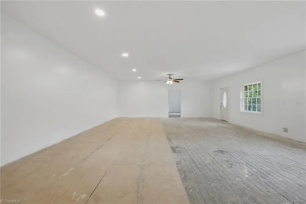 209 Bruno Lane Boomer, NC 28606