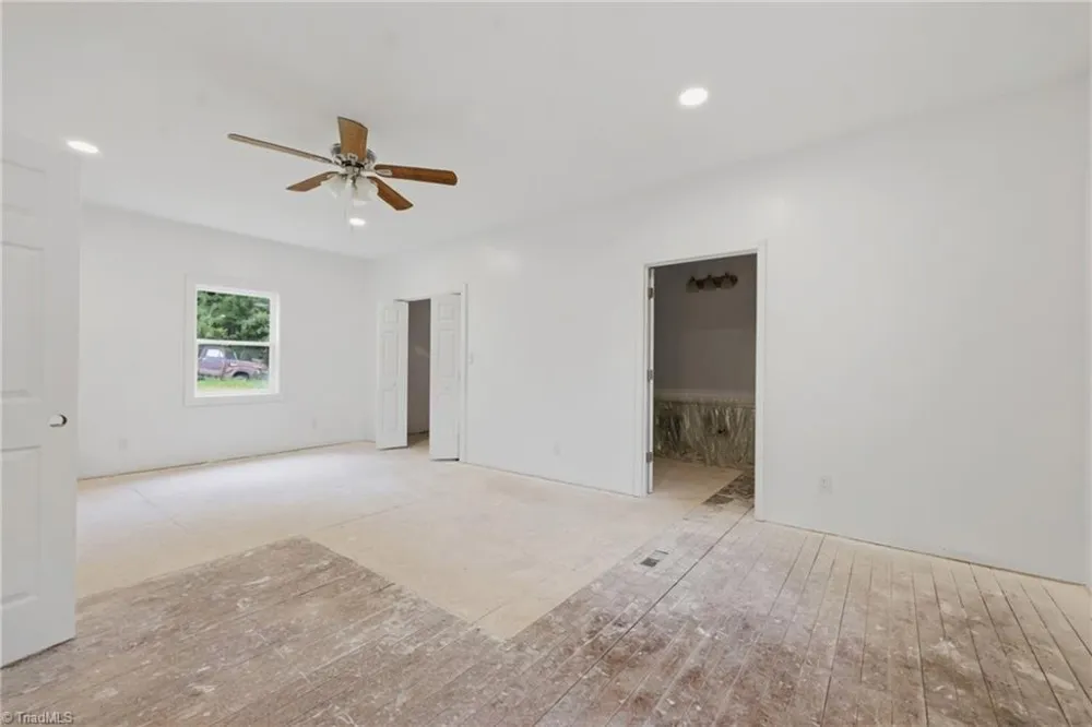 209 Bruno Lane Boomer, NC 28606