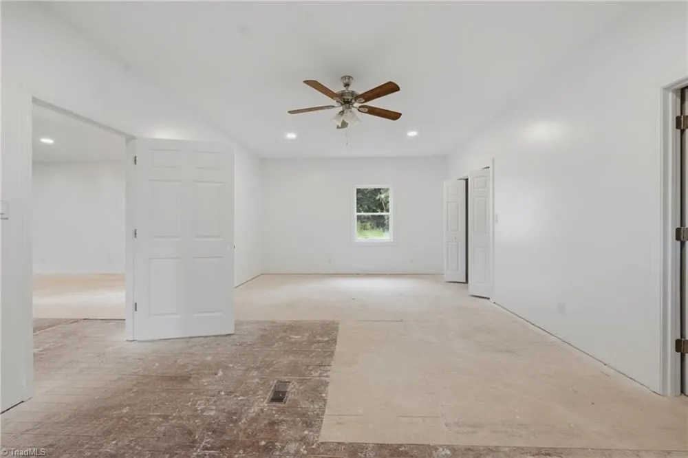 209 Bruno Lane Boomer, NC 28606