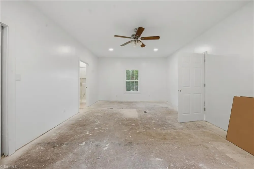 209 Bruno Lane Boomer, NC 28606