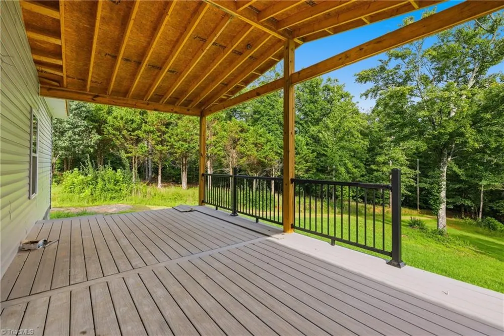 209 Bruno Lane Boomer, NC 28606