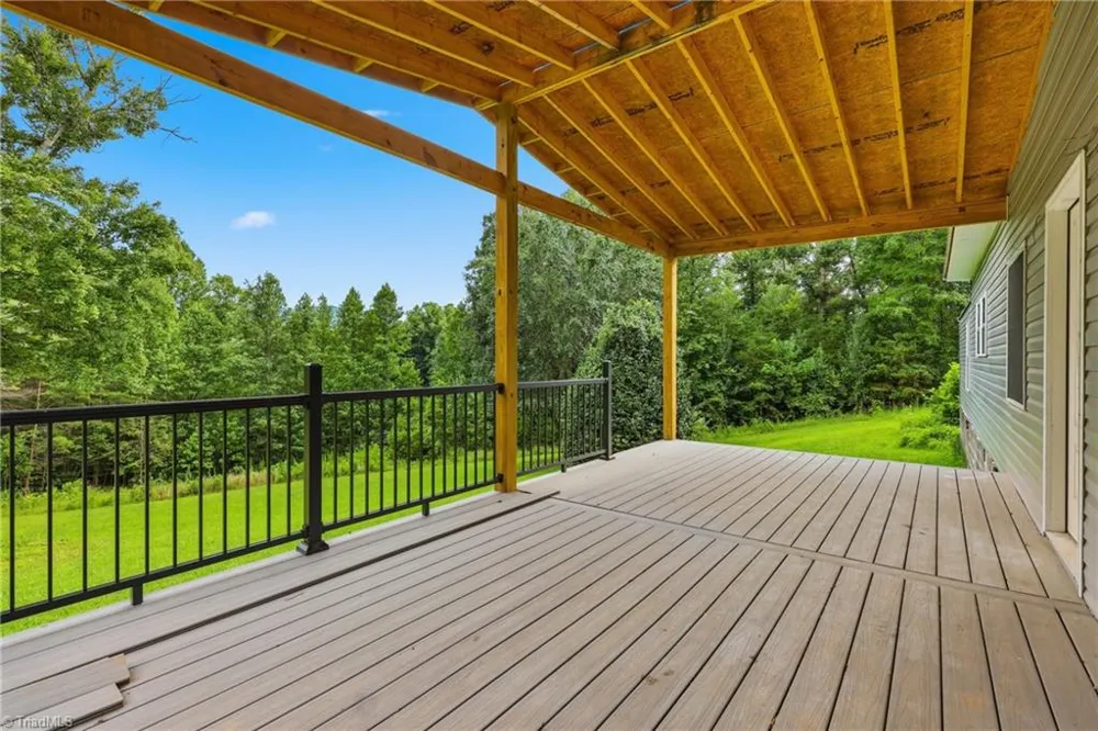 209 Bruno Lane Boomer, NC 28606