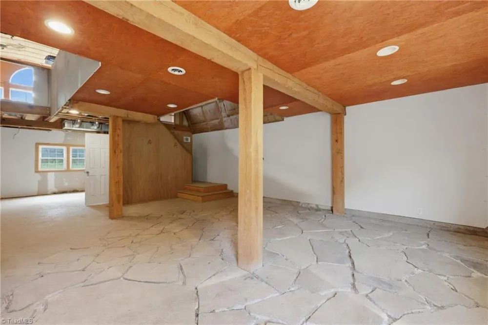 209 Bruno Lane Boomer, NC 28606