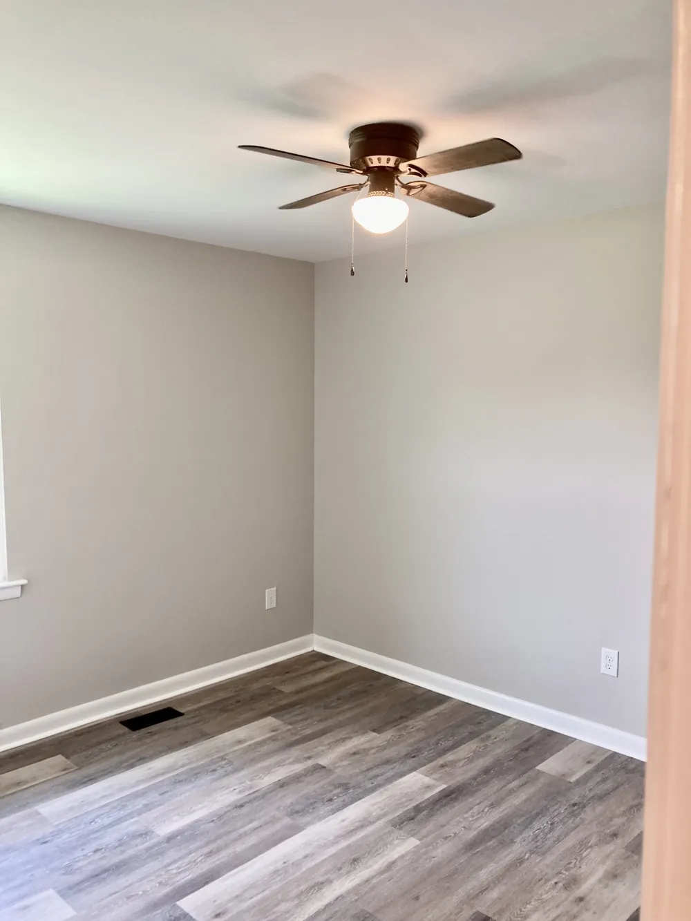 221 Austin Dr Portland, TN 37148