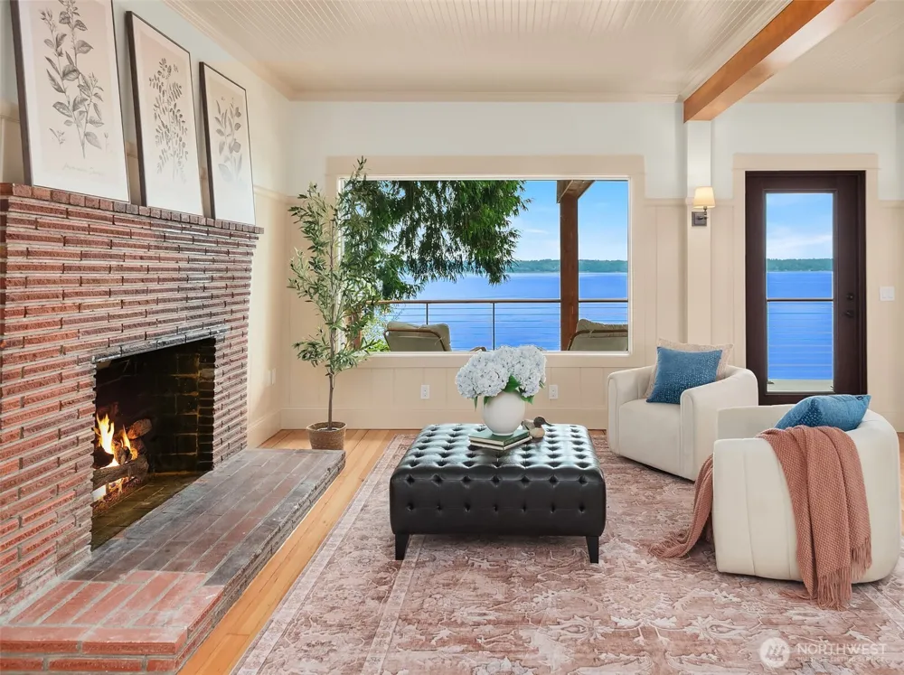 9943 SW 123rd Place Vashon, WA 98070