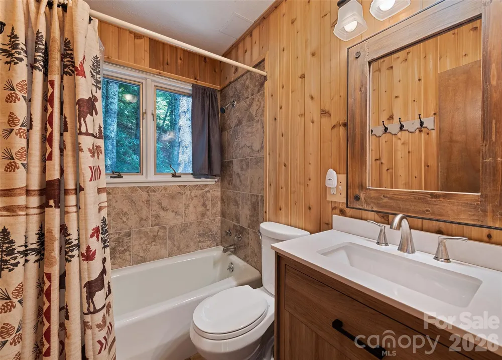 350 Quail Ridge Drive Maggie Valley, NC 28751