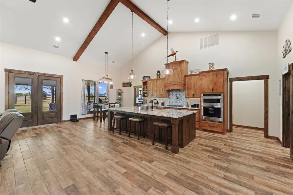 9861 Fm-66 Maypearl, TX 76064