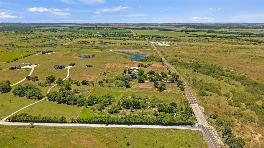9861 Fm-66 Maypearl, TX 76064