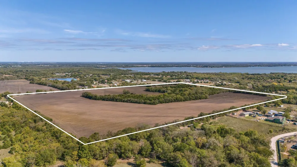 51 County Road 3603 Quinlan, TX 75474