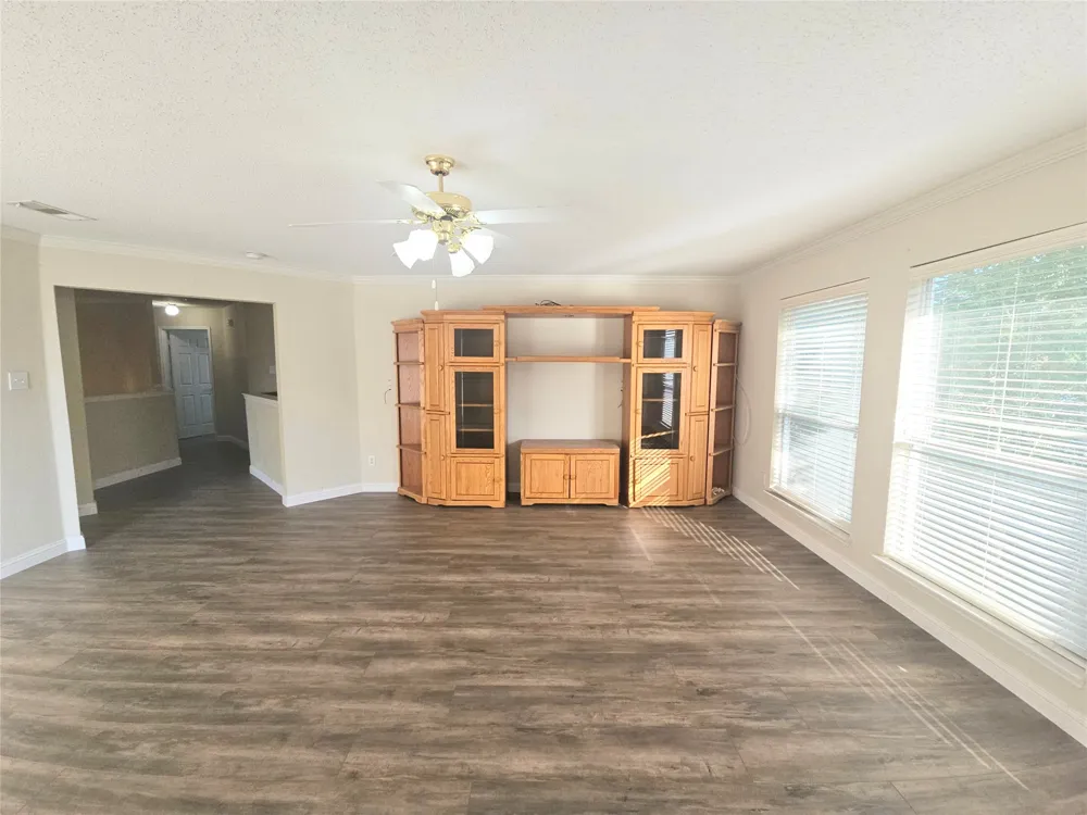 4605 Buffalo Bend Place Fort Worth, TX 76137