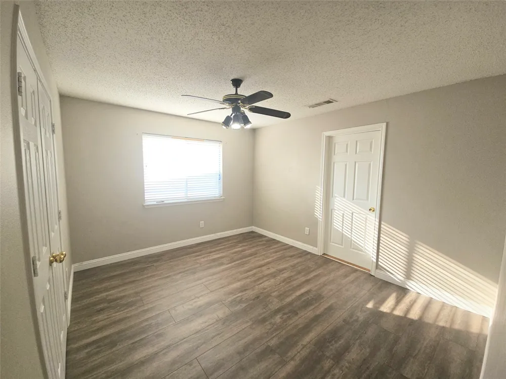 4605 Buffalo Bend Place Fort Worth, TX 76137