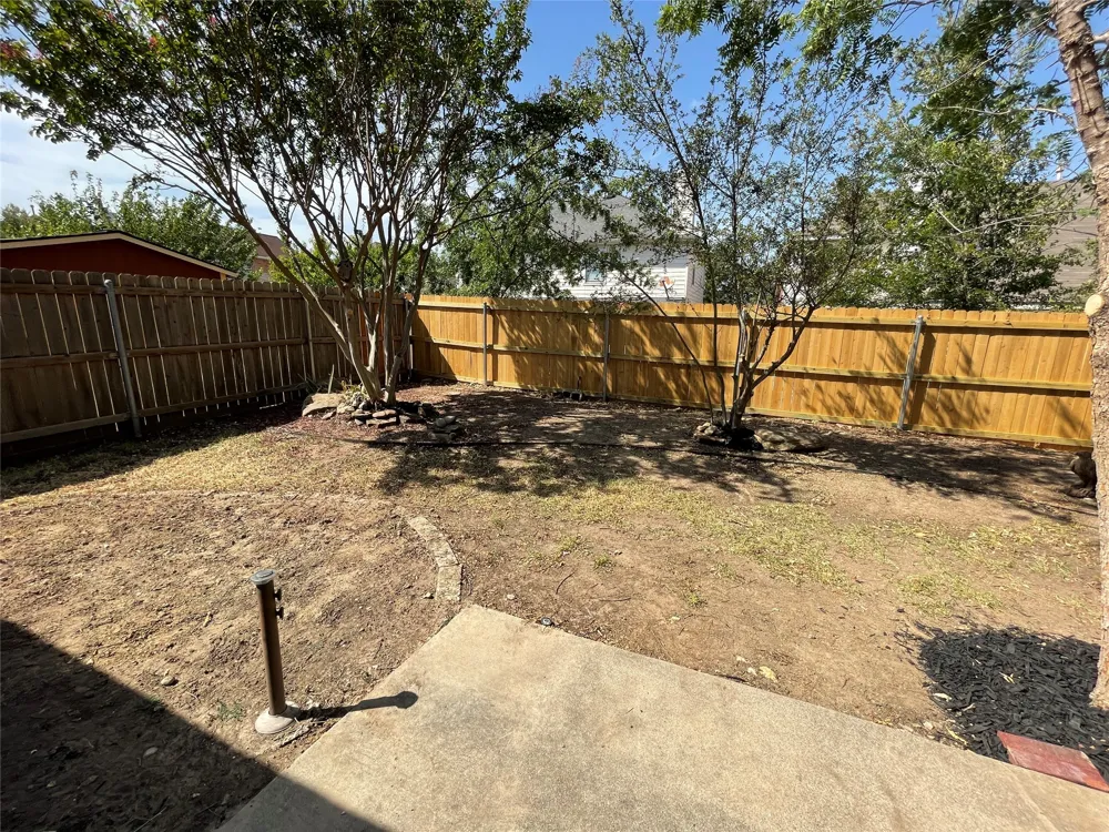 4605 Buffalo Bend Place Fort Worth, TX 76137