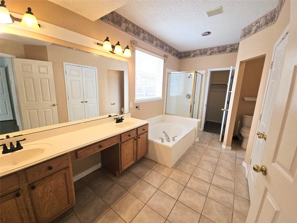 4605 Buffalo Bend Place Fort Worth, TX 76137