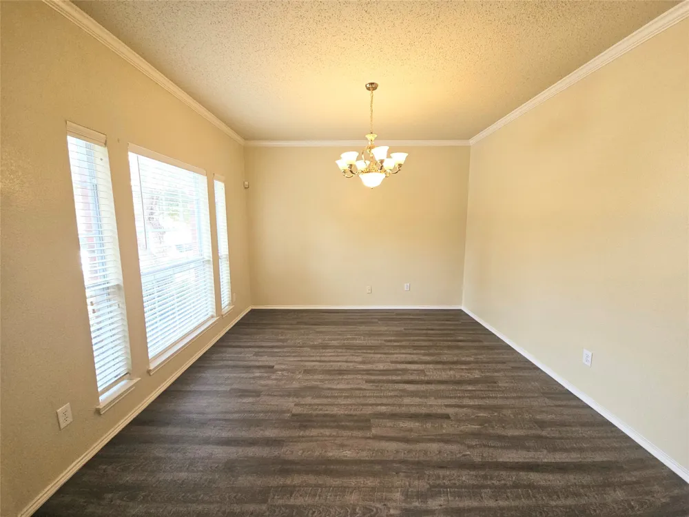 4605 Buffalo Bend Place Fort Worth, TX 76137