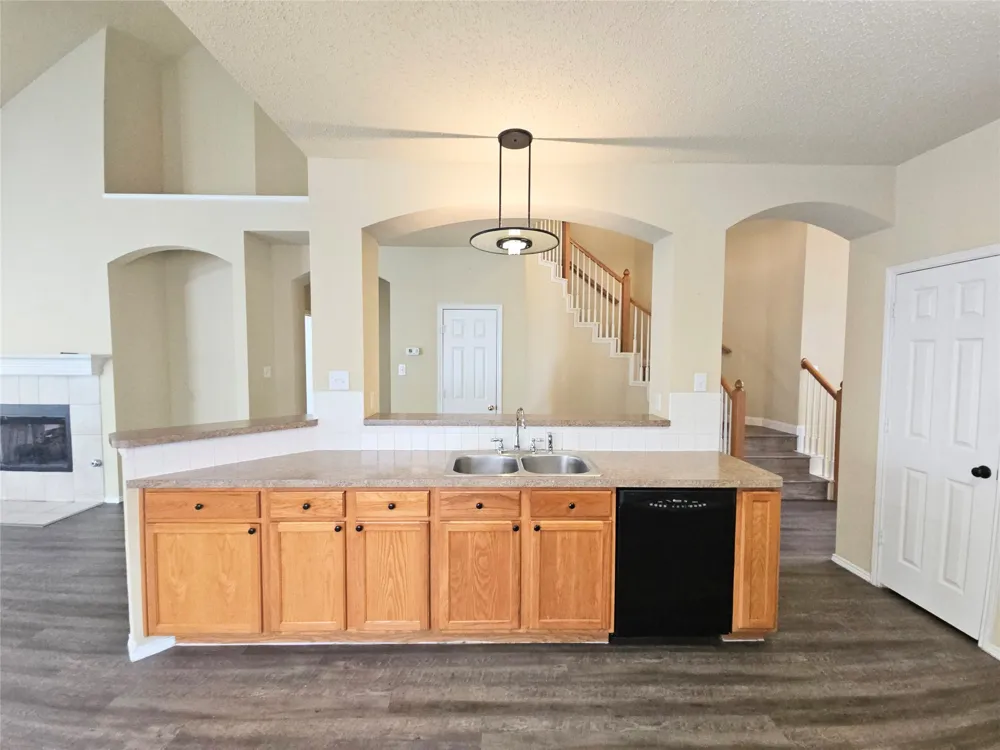 4605 Buffalo Bend Place Fort Worth, TX 76137