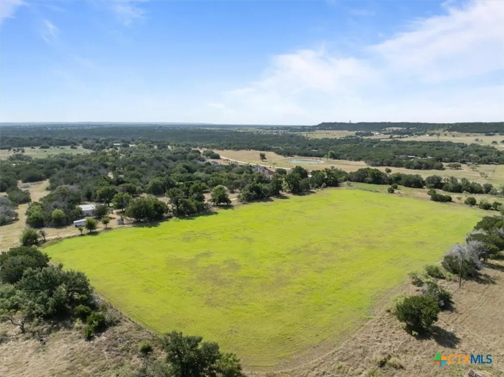392 Bear Branch Road Purmela, TX 76566