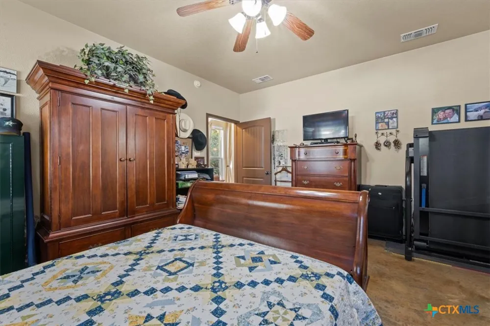 392 Bear Branch Road Purmela, TX 76566