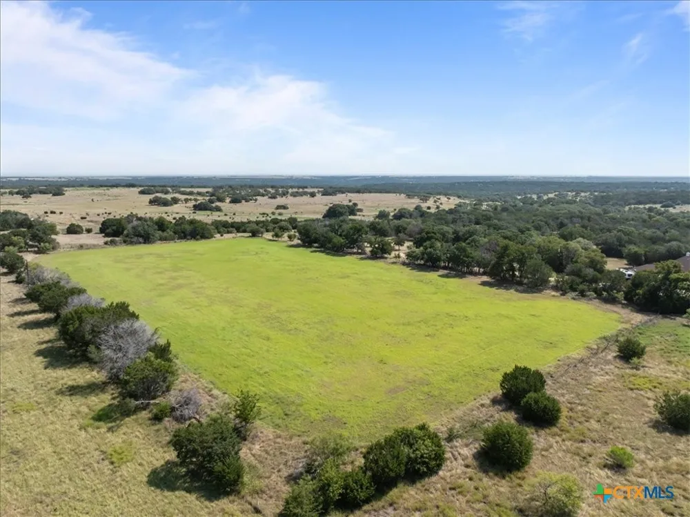 392 Bear Branch Road Purmela, TX 76566
