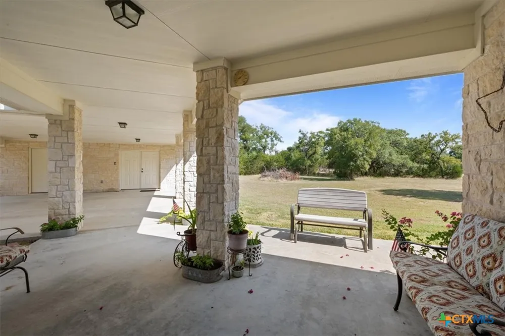 392 Bear Branch Road Purmela, TX 76566
