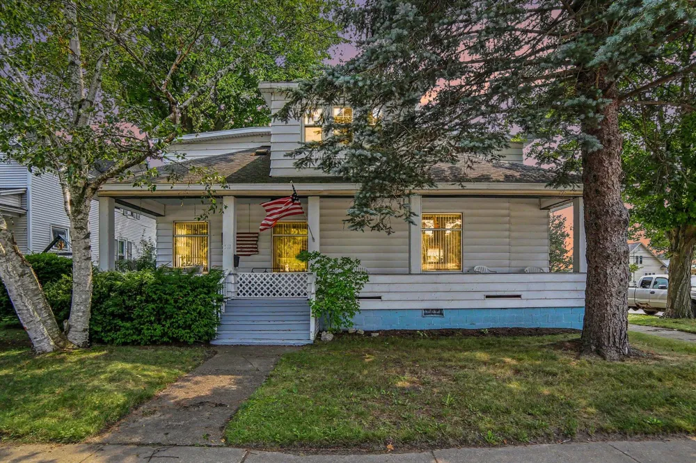 511 W Ludington Avenue Ludington, MI 49431