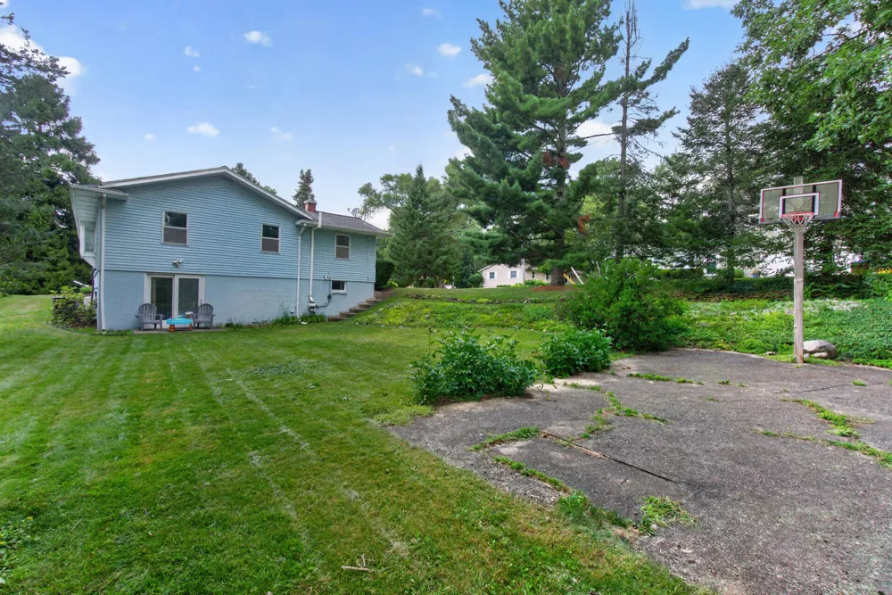 415 Richard Street Spring Arbor, MI 49283