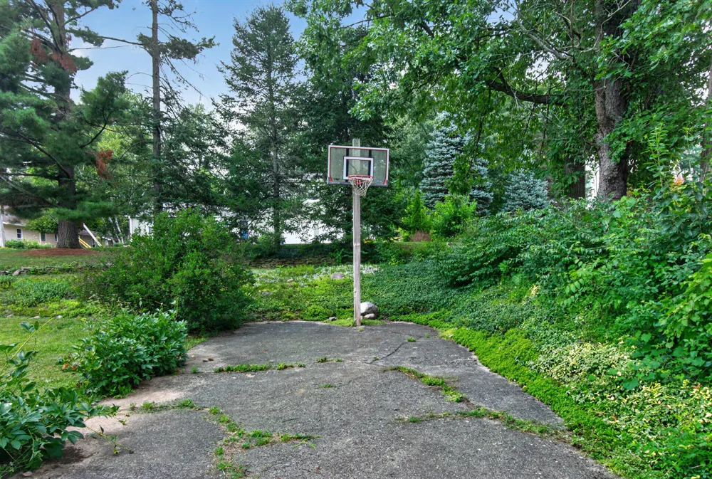 415 Richard Street Spring Arbor, MI 49283