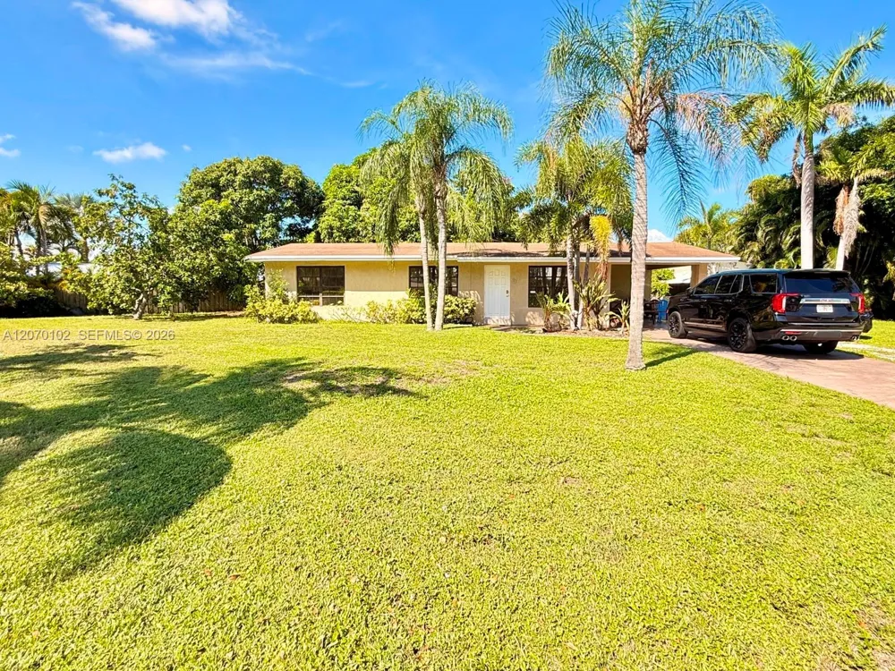 502 Ibis Dr Delray Beach, FL 33444