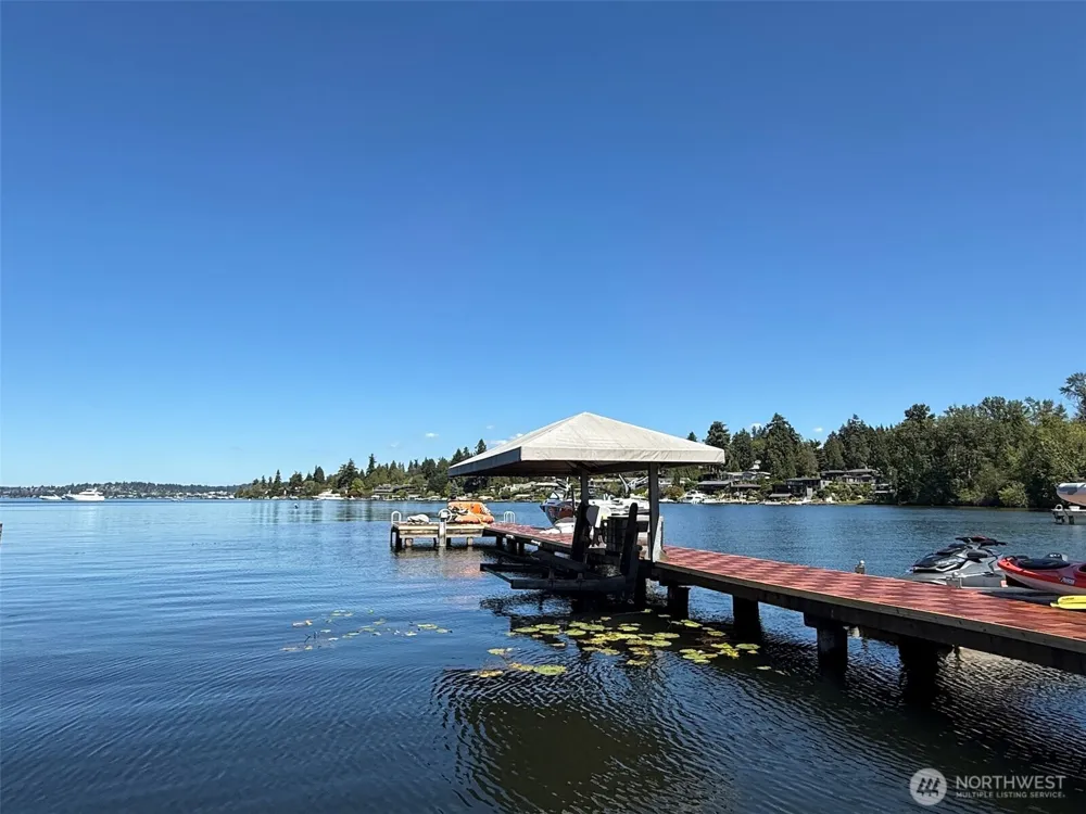 3216 Hunts Point Road Hunts Point, WA 98004