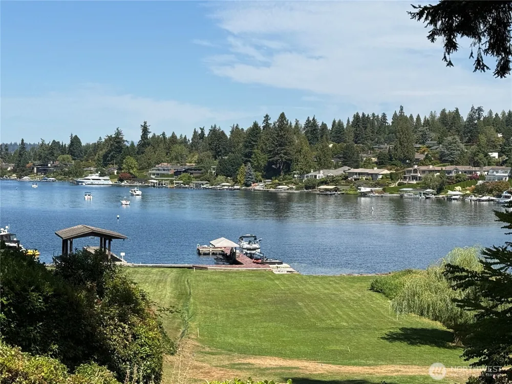 3216 Hunts Point Road Hunts Point, WA 98004