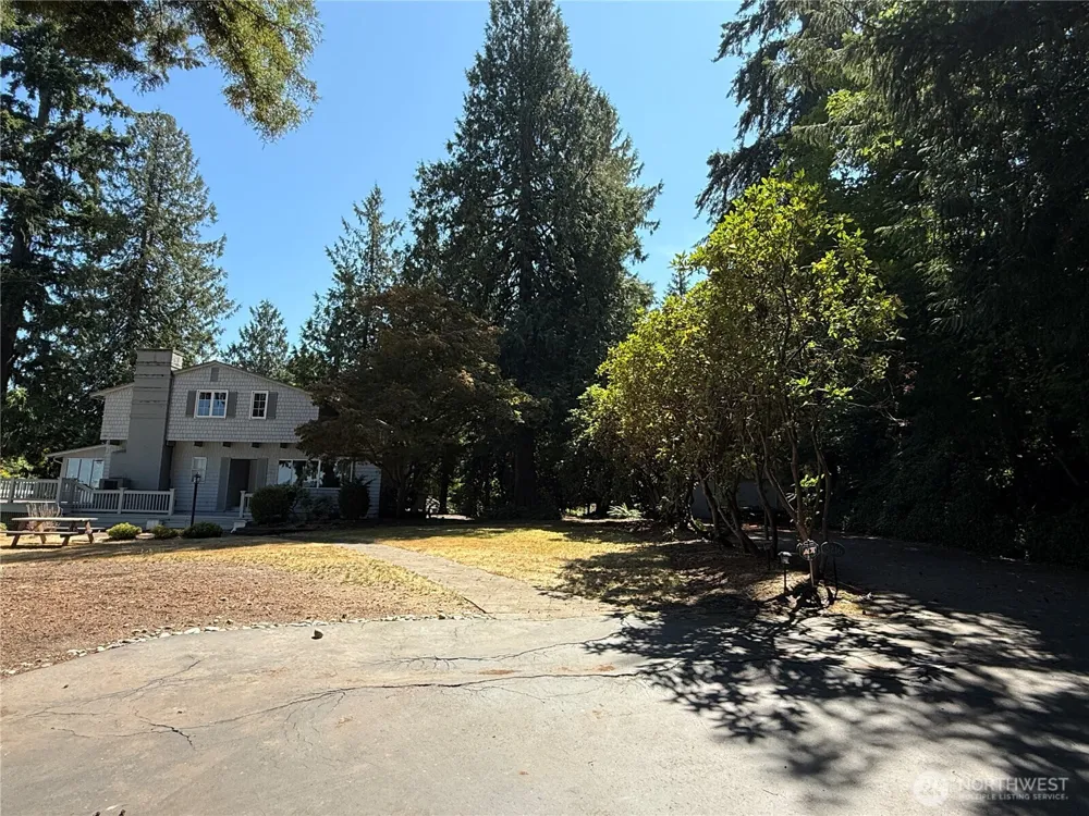 3216 Hunts Point Road Hunts Point, WA 98004