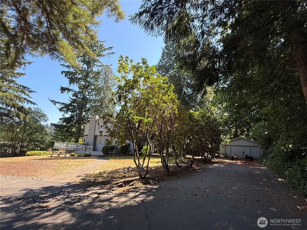 3216 Hunts Point Road Hunts Point, WA 98004
