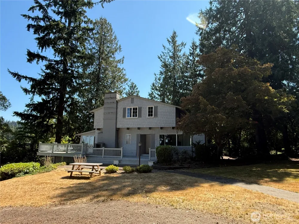 3216 Hunts Point Road Hunts Point, WA 98004